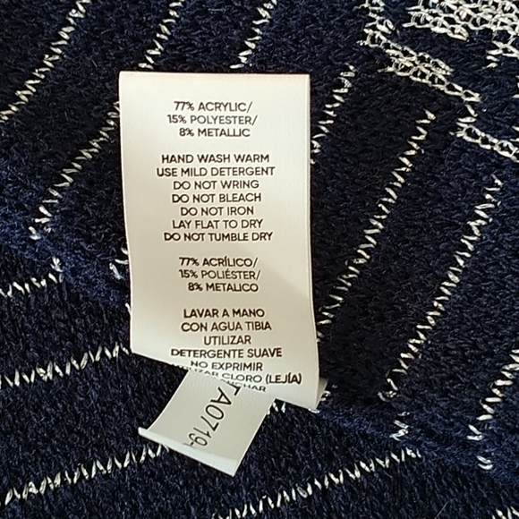 PATRIOTS Navy and Metallic Silver Patriots Scarf - Picture 5 of 8